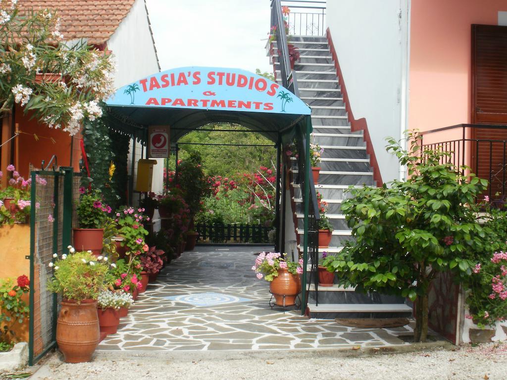 Tasia Studios Perivólion Buitenkant foto